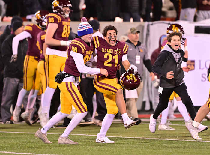 Loyola Academy Lincoln Way East Illinois 8A football November 25 2023 Tim Vizer 24656